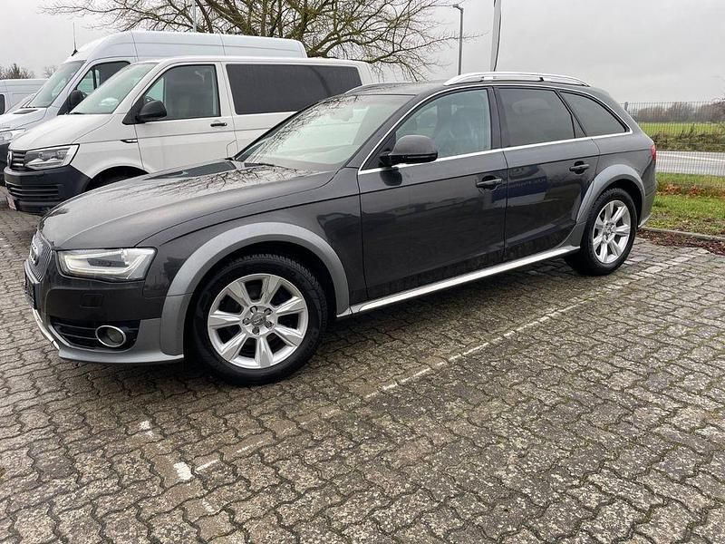 Gebraucht Audi A4 Allroad Comfort 143 PS (105 kW) 2013 Grau Kombi