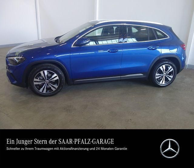 Gebraucht Mercedes GLA180 Progressive 136 PS (100 kW) 2025 Lack spektralblau SUV