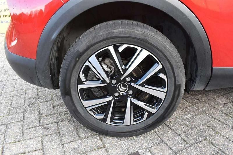 Gebraucht Citroën C4 Shine 110 PS (80 kW) 2022 Rot Limousine