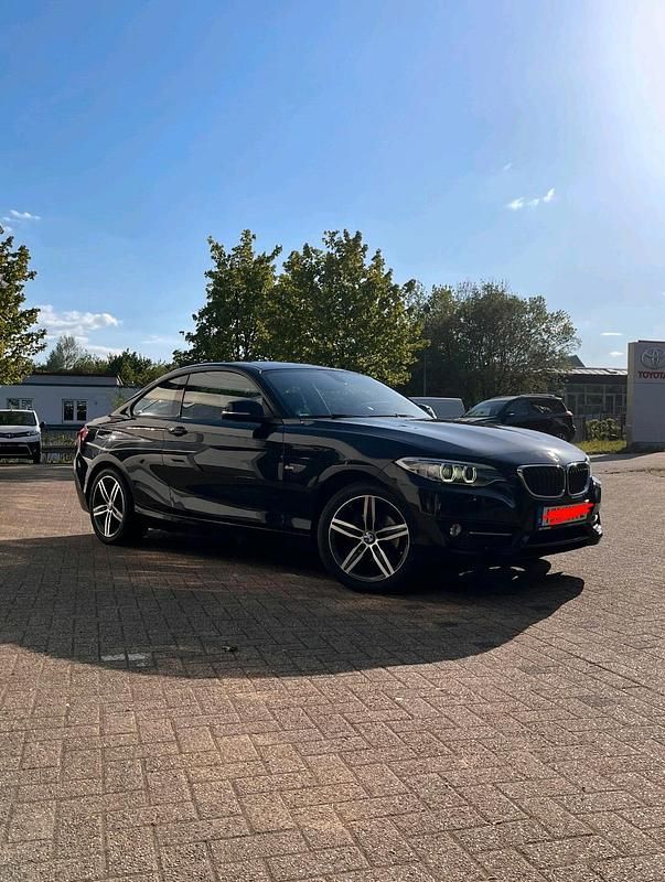 Gebraucht BMW 218 Sport Line 150 PS (110 kW) 2017 Schwarz Coupé