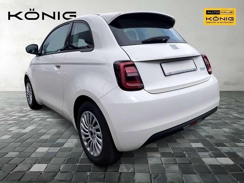 Gebraucht Fiat 500e 86 kW (118 PS) 2023 Weiß Limousine