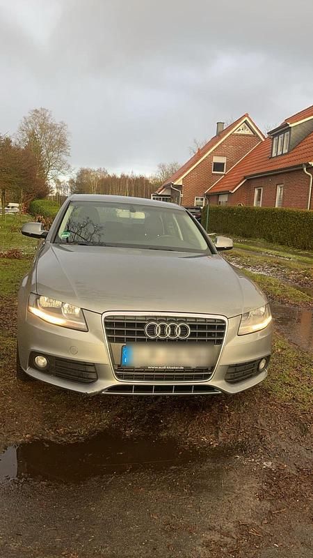 Gebraucht Audi A4 160 PS (117 kW) 2011 Grau Limousine