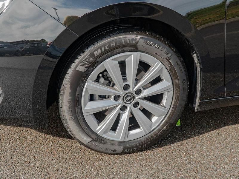 Gebraucht Opel Astra Edition 131 PS (96 kW) 2025 Perlschwarz Limousine