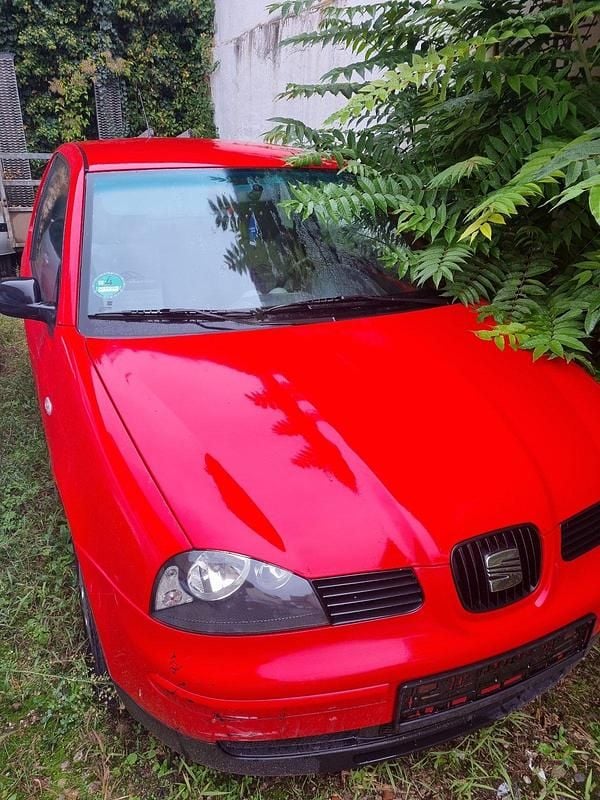 Rot Gebraucht 2002 Seat Arosa Kleinwagen | 750 € - Bild 1/2