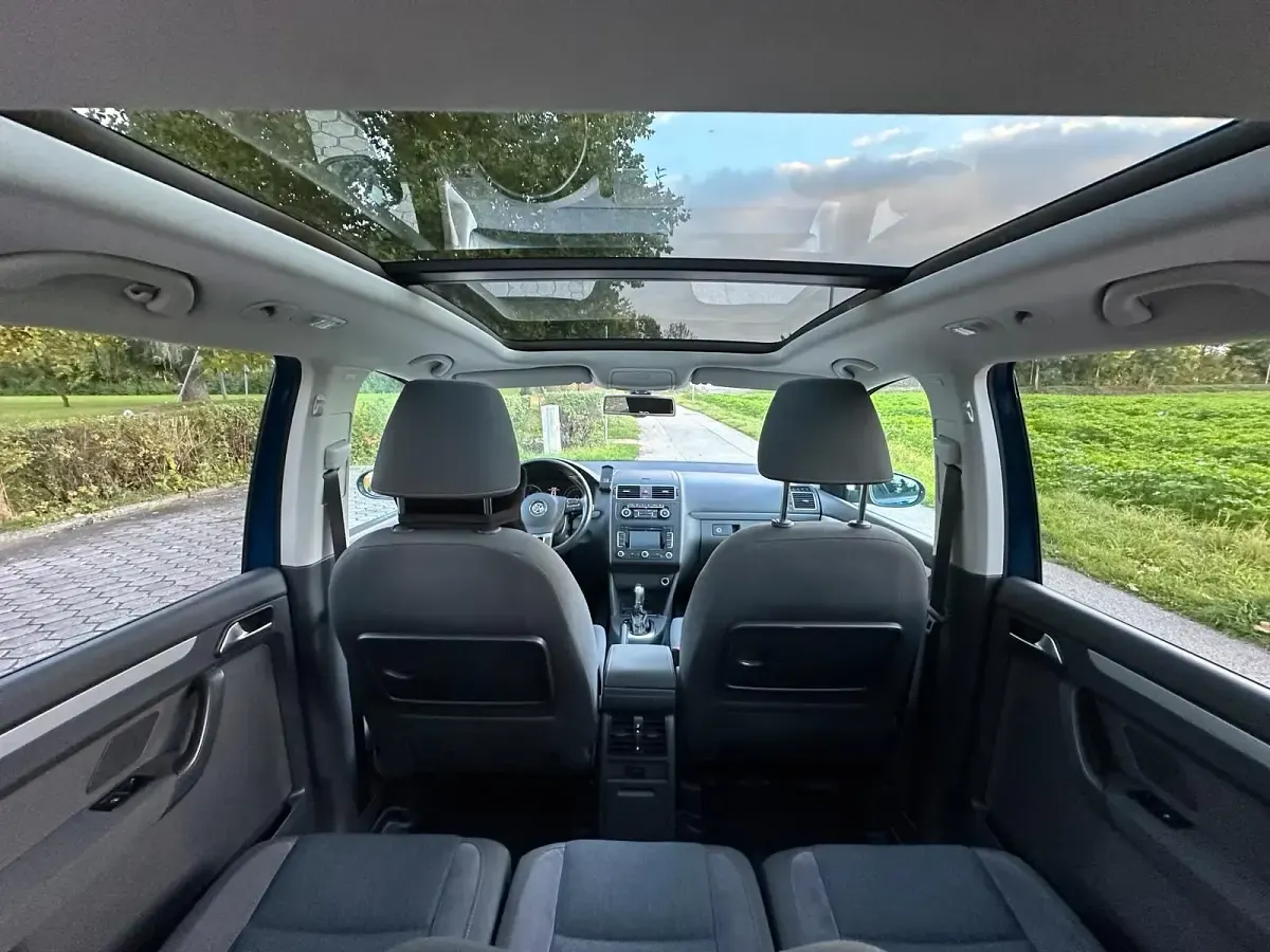 Gebraucht VW Touran 2012 Blau Van / Kleinbus
