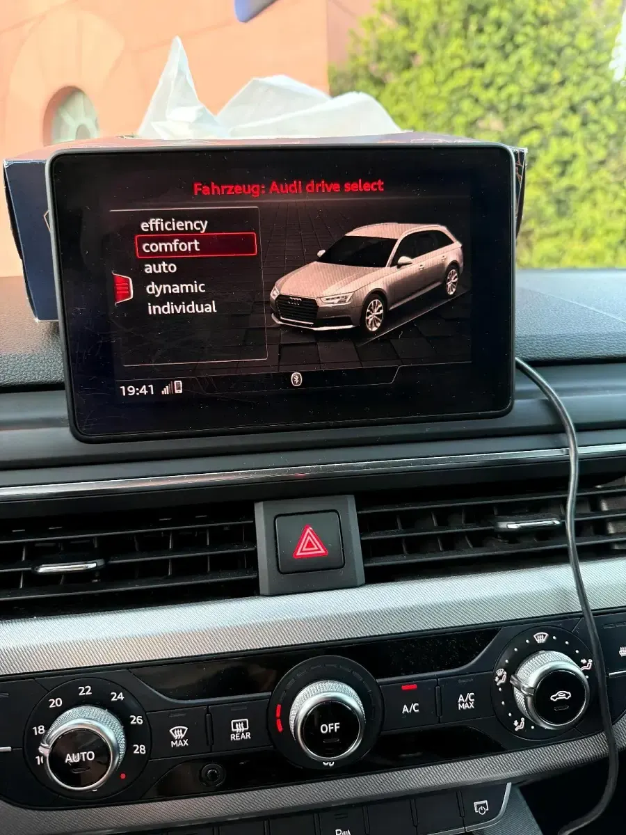Używany Audi A4 190 KM (139 kW) 2017 Niebieski Kombi