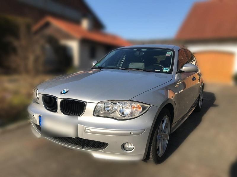 Silber Gebraucht 2005 BMW 120 Kleinwagen | 6.000 € (Etwas zu teuer) - Bild 1/4