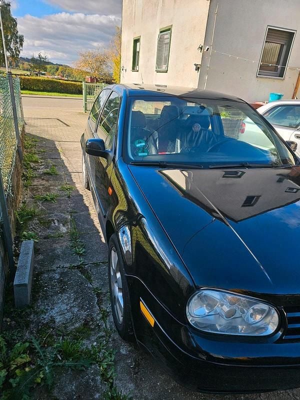 Gebraucht VW Golf IV Pacific 102 PS (75 kW) 2003 Schwarz Kleinwagen