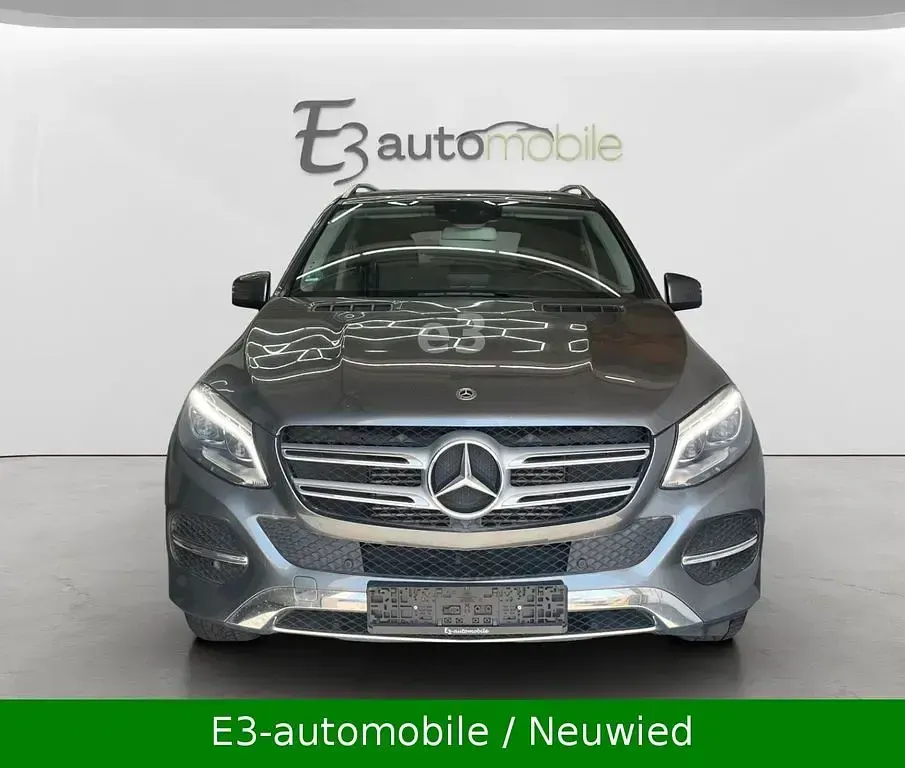 Gebraucht Mercedes GLE250 204 PS (150 kW) 2018 Selenitgrau (metallic) SUV