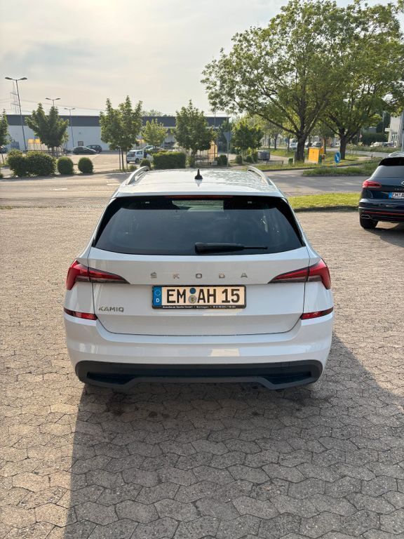 Gebraucht Skoda Kamiq Ambition 110 PS (80 kW) 2024 Moonweiss metallic SUV