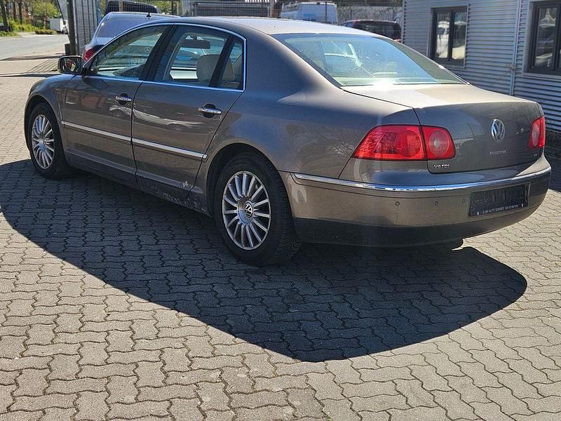 Second-hand VW Phaeton 224 CP (164 kW) 2007 Gri Berlinǎ