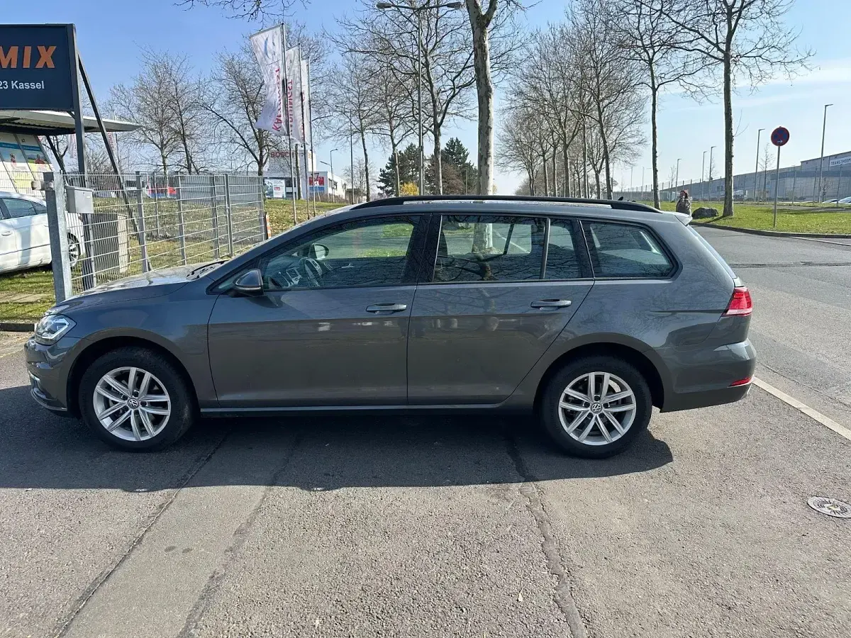 Gebraucht VW Golf VII Comfortline 150 PS (110 kW) 2020 Grau Kombi