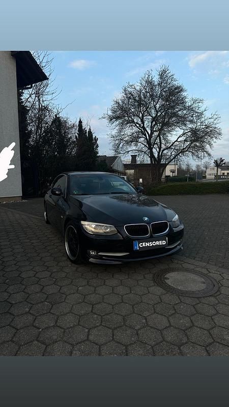 Schwarz Gebraucht 2010 BMW 320 Cabriolet Cabrio | 12.000 € (Fairer Preis) - Bild 1/4