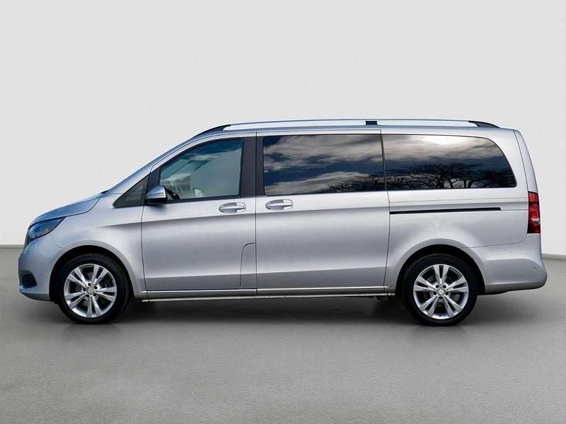 Gebraucht Mercedes V220 Edition 190 PS (139 kW) 2016 Brillantsilber Van / Kleinbus