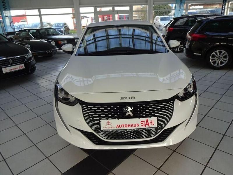 Gebraucht Peugeot e-208 Active 100 kW (136 PS) 2021 Weiß Kleinwagen