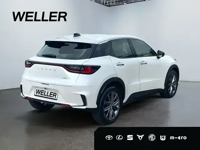 Usata Lexus LBX 136 CV (100 kW) 2025 Bianco SUV