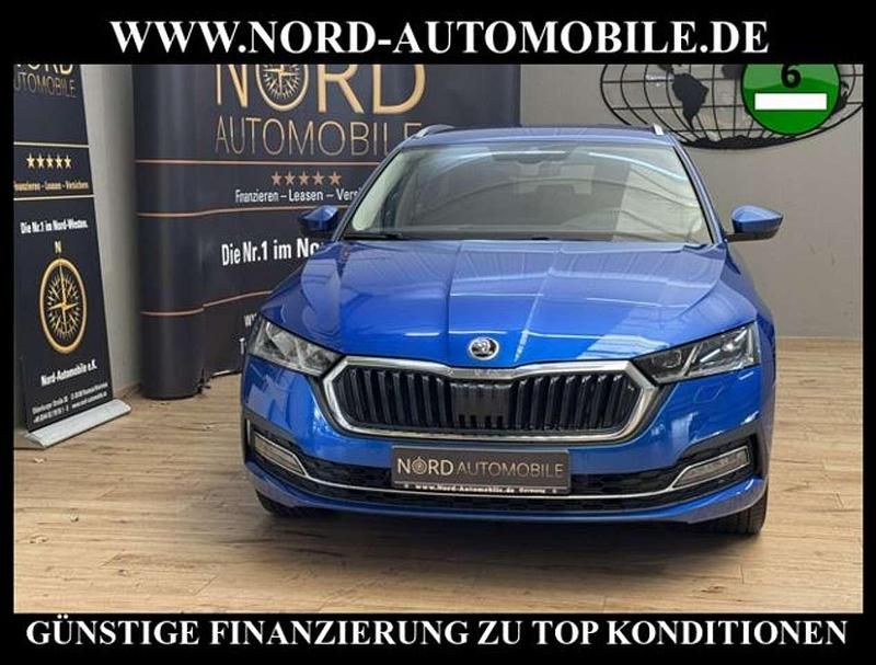 Blau Gebraucht 2022 Skoda Octavia Style Kombi | 19.700 € (Superpreis) - Bild 1/3