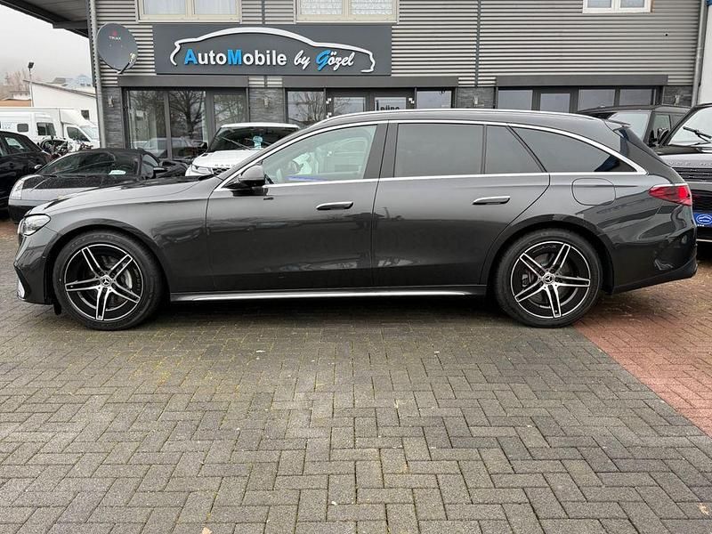 Gebraucht Mercedes E300 AMG Line Premium 197 PS (144 kW) 2024 Grau Limousine