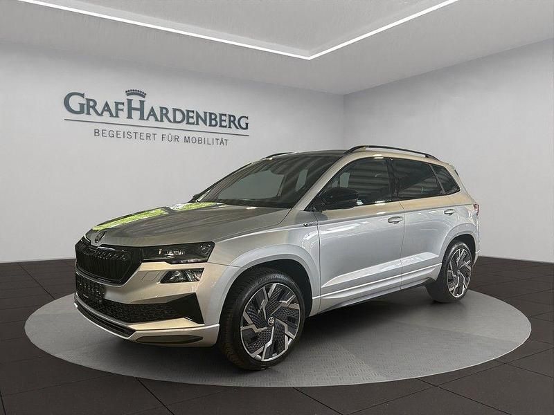 Silber Gebraucht 2023 Skoda Karoq SportLine SUV | 36.490 € (Fairer Preis) - Bild 1/4