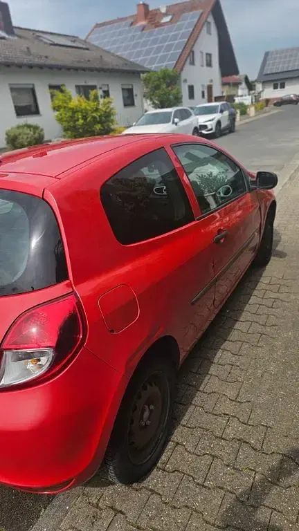 Gebraucht Renault Clio IV 75 PS (55 kW) 2012 Rot Limousine