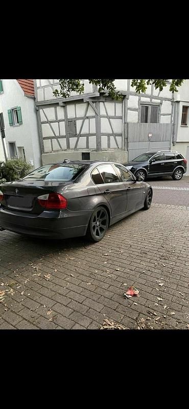 Gebraucht BMW 325 218 PS (160 kW) 2004 Grau Limousine