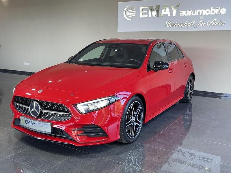 Gebraucht Mercedes A200 AMG line 163 PS (119 kW) 2018 Jupiterrot  unilack Limousine