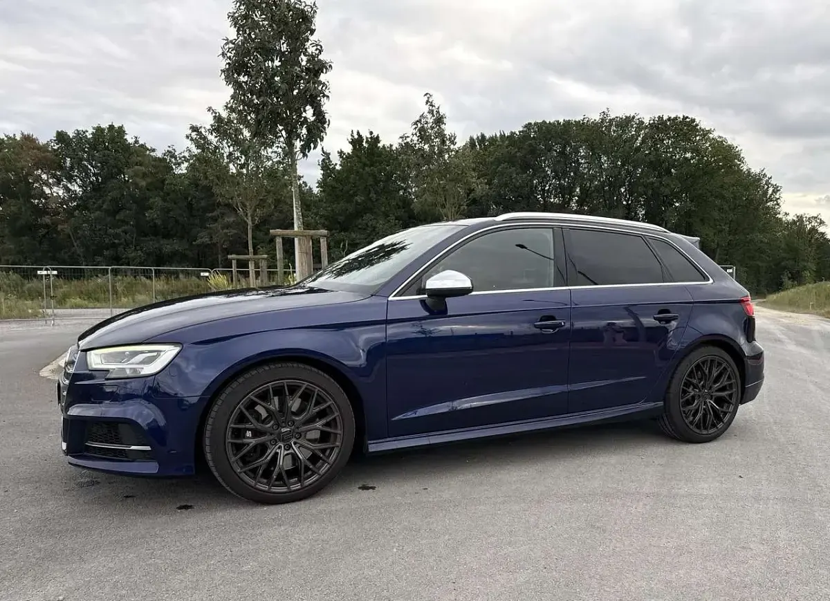 Gebraucht Audi S3 Premium 300 PS (220 kW) 2019 Blau Limousine