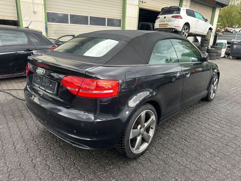 Gebraucht Audi A3 Cabriolet S-Line 140 PS (102 kW) 2011 Schwarz Cabrio