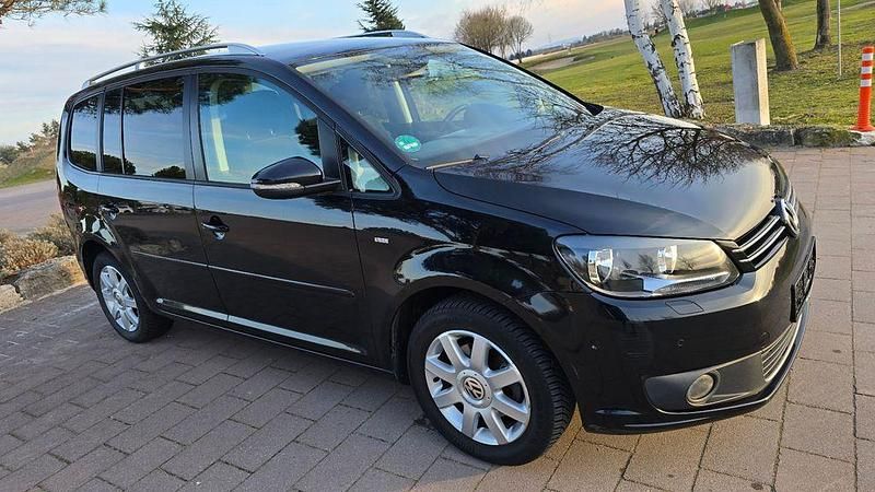 Gebraucht VW Touran Cup 105 PS (77 kW) 2014 Schwarz Van / Kleinbus