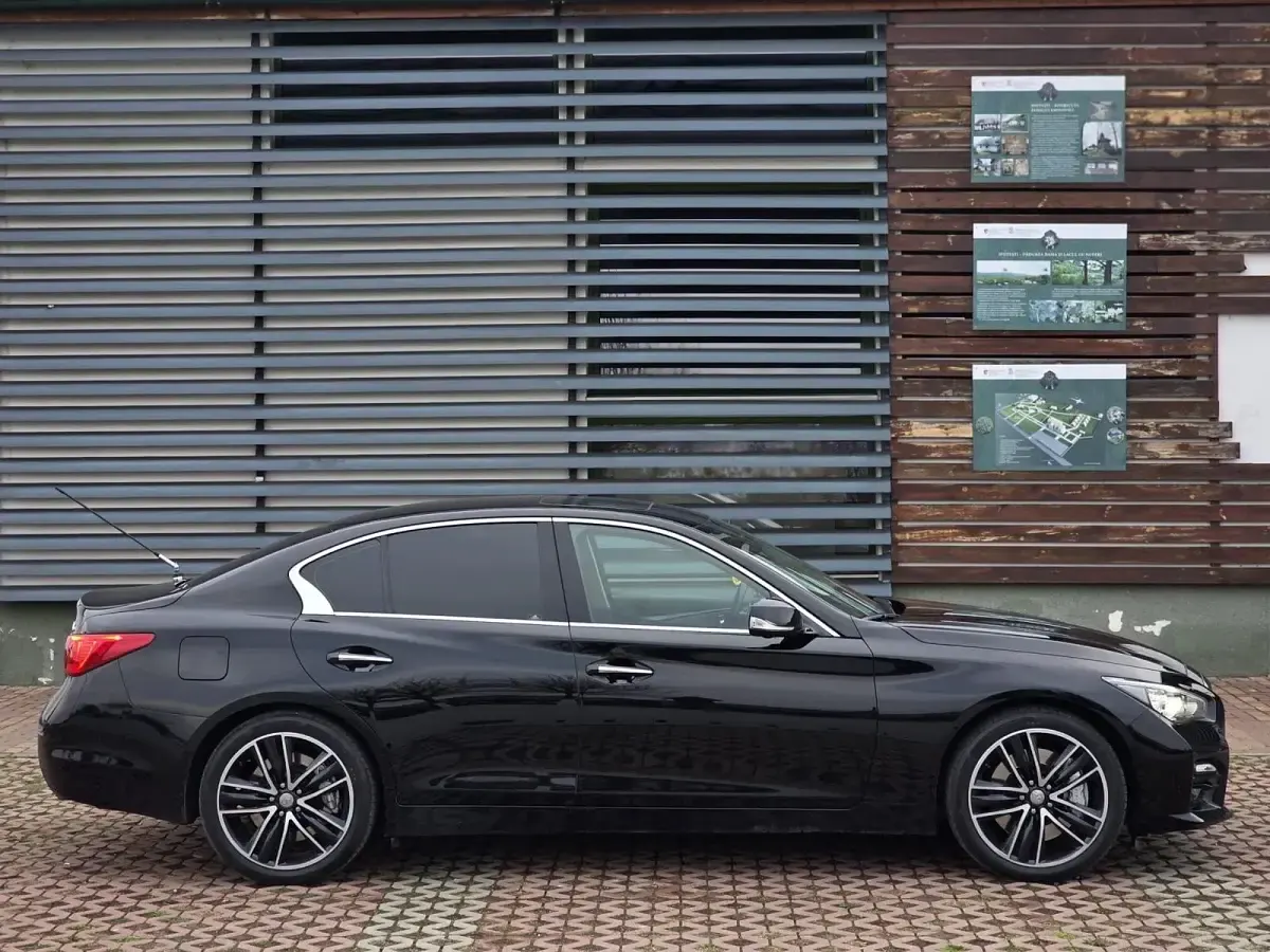Gebraucht Infiniti Q50 364 PS (267 kW) 2016 Schwarz Limousine