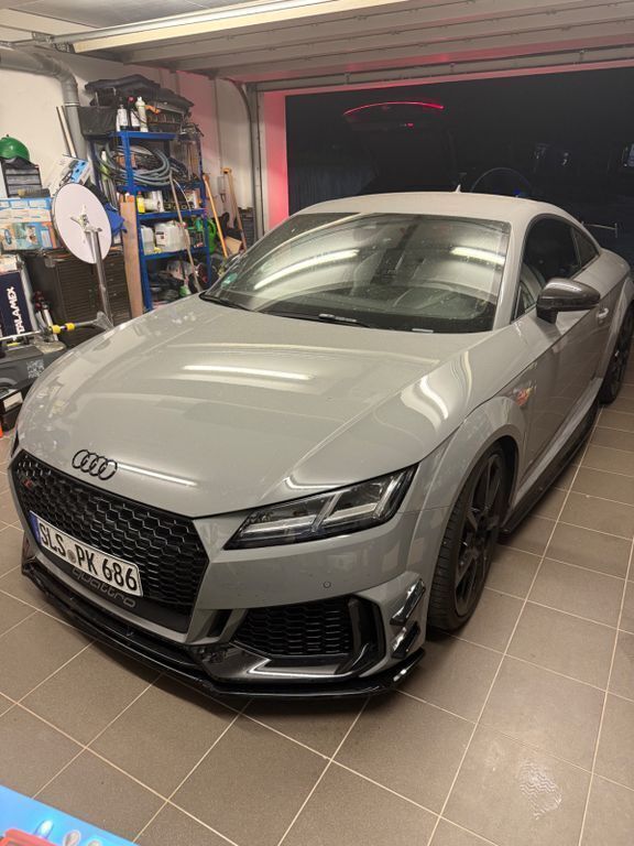 Grau Gebraucht 2023 Audi TT RS Ambiente Coupé | 99.999 € - Bild 1/4