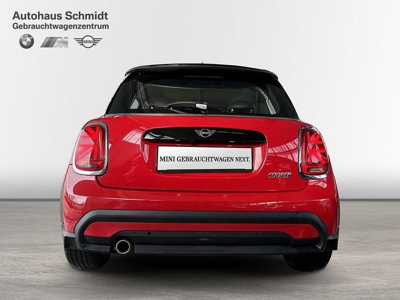 Gebraucht Mini Cooper Hatch 136 PS (100 kW) 2023 Chili red Kleinwagen