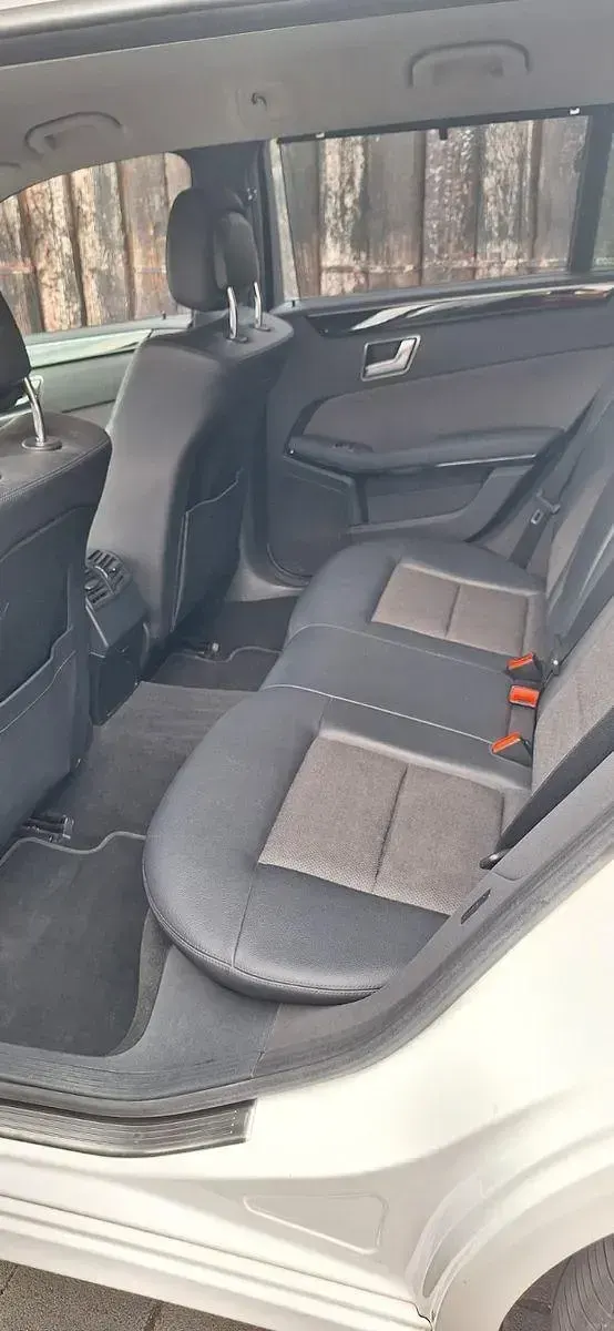 Gebraucht Mercedes E200 Avantgarde 136 PS (100 kW) 2012 Weiß Kombi