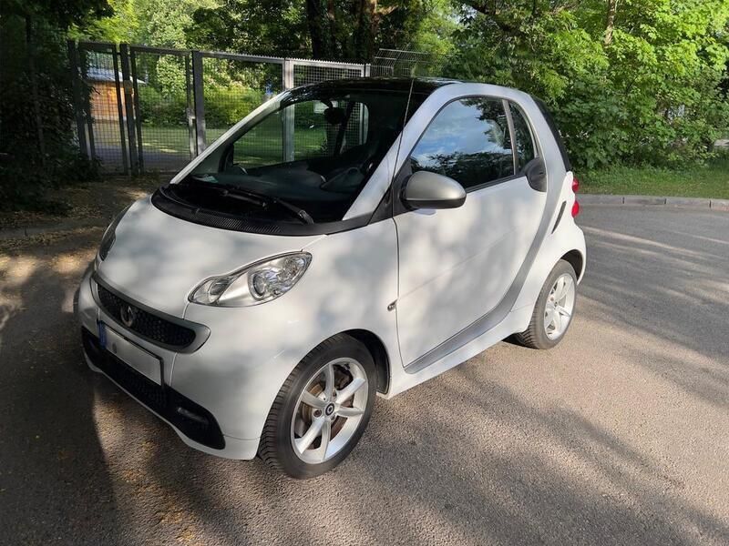 Weiß Gebraucht 2014 Smart ForTwo Coupé Passion Coupé | 6.190 € (Fairer Preis) - Bild 1/4