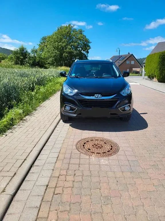 Gebraucht Hyundai ix35 135 PS (99 kW) 2013 Schwarz SUV