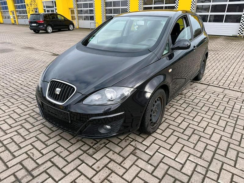 Gebraucht Seat Altea 105 PS (77 kW) 2011 Schwarz Limousine