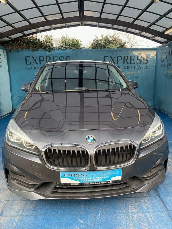 Gebraucht BMW 218 Advantage 150 PS (110 kW) 2020 Grau Kombi