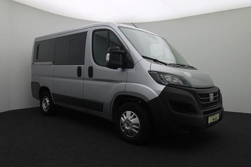 Gebraucht Fiat Ducato 140 PS (102 kW) 2023 Grau Van