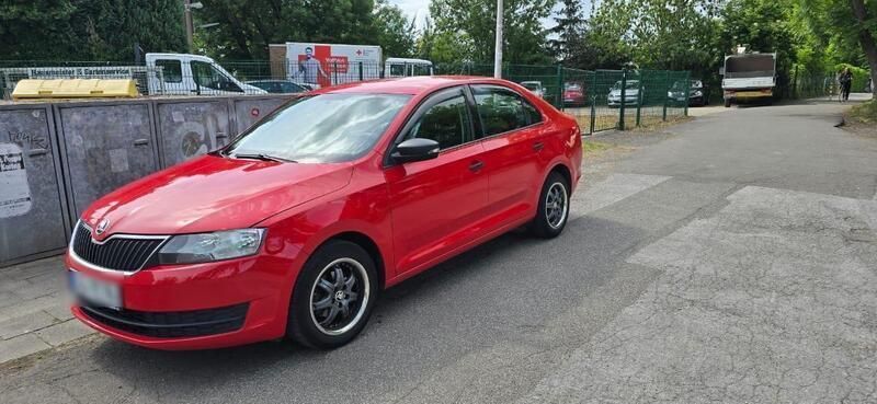 Rot Gebraucht 2016 Skoda Rapid Limousine | 3.500 € - Bild 1/4