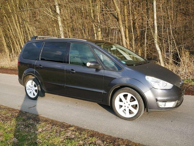 Gebraucht Ford Galaxy Trend 160 PS (117 kW) 2008 Grau Van / Kleinbus