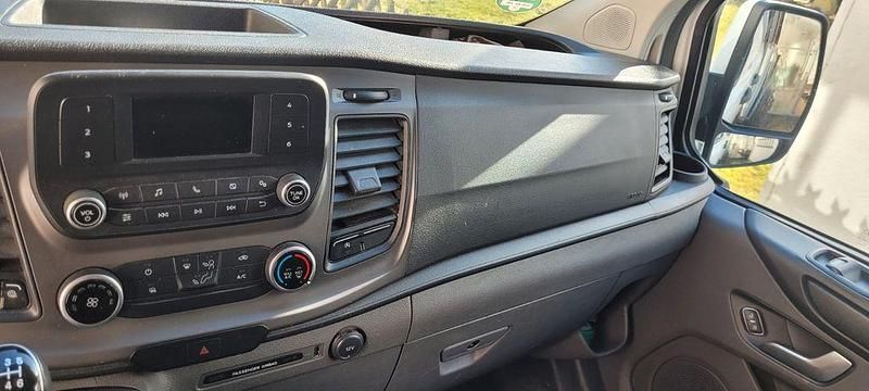 Gebraucht Ford Transit Custom 105 PS (77 kW) 2019 Weiß Limousine