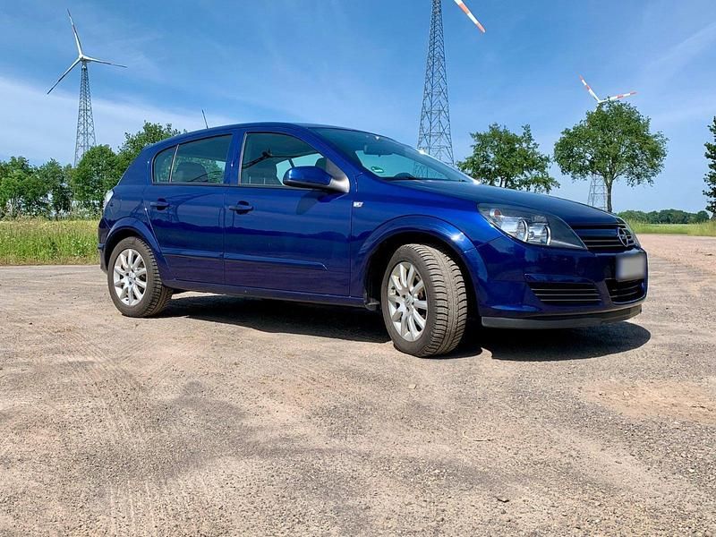 Gebraucht Opel Astra 105 PS (77 kW) 2005 Blau Kleinwagen