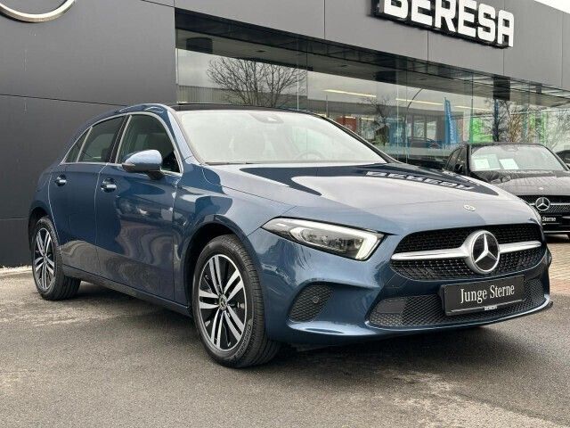 Gebraucht Mercedes A250 Progressive 218 PS (160 kW) 2022 Blau Kleinwagen