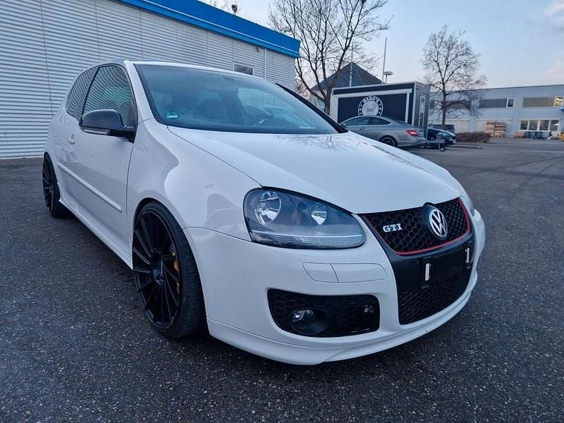 Weiß Gebraucht 2007 VW Golf Edition Limousine | 4.990 € (Superpreis) - Bild 1/4