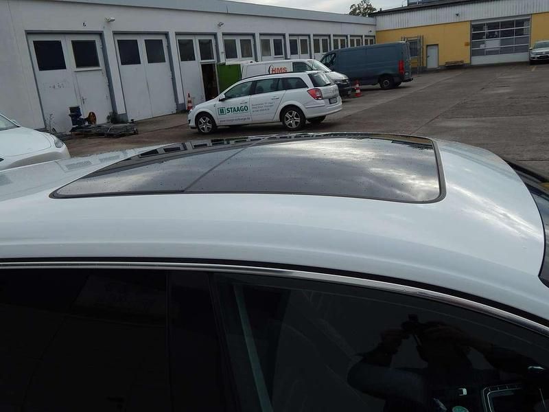 Gebraucht VW Arteon Elegance 200 PS (147 kW) 2020 Oryxwhite perlmutteffekt Kombi