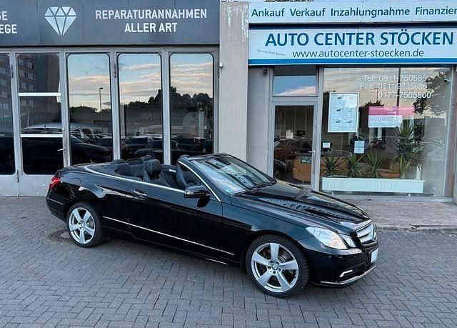 Gebraucht Mercedes E500 387 PS (284 kW) 2011 Schwarz Cabrio