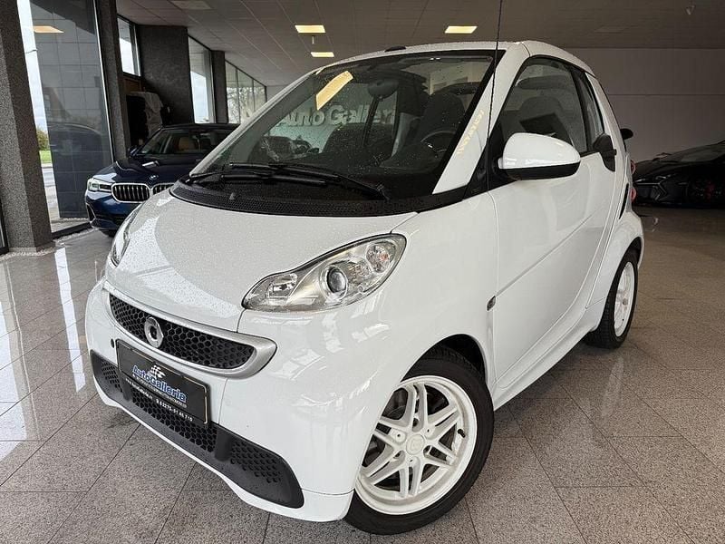 Gebraucht Smart ForTwo Cabrio 71 PS (52 kW) 2013 Weiß Cabrio