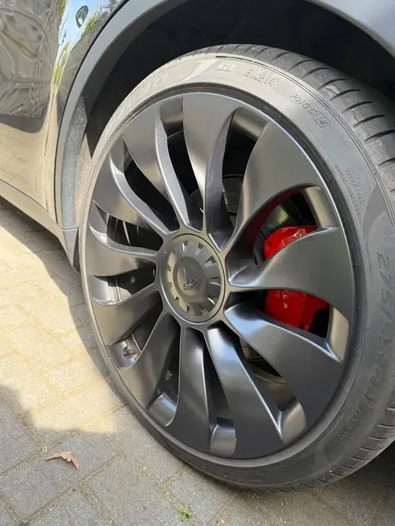 Second-hand Tesla Model Y Performance 320 kW (436 CP) 2023 Negru SUV