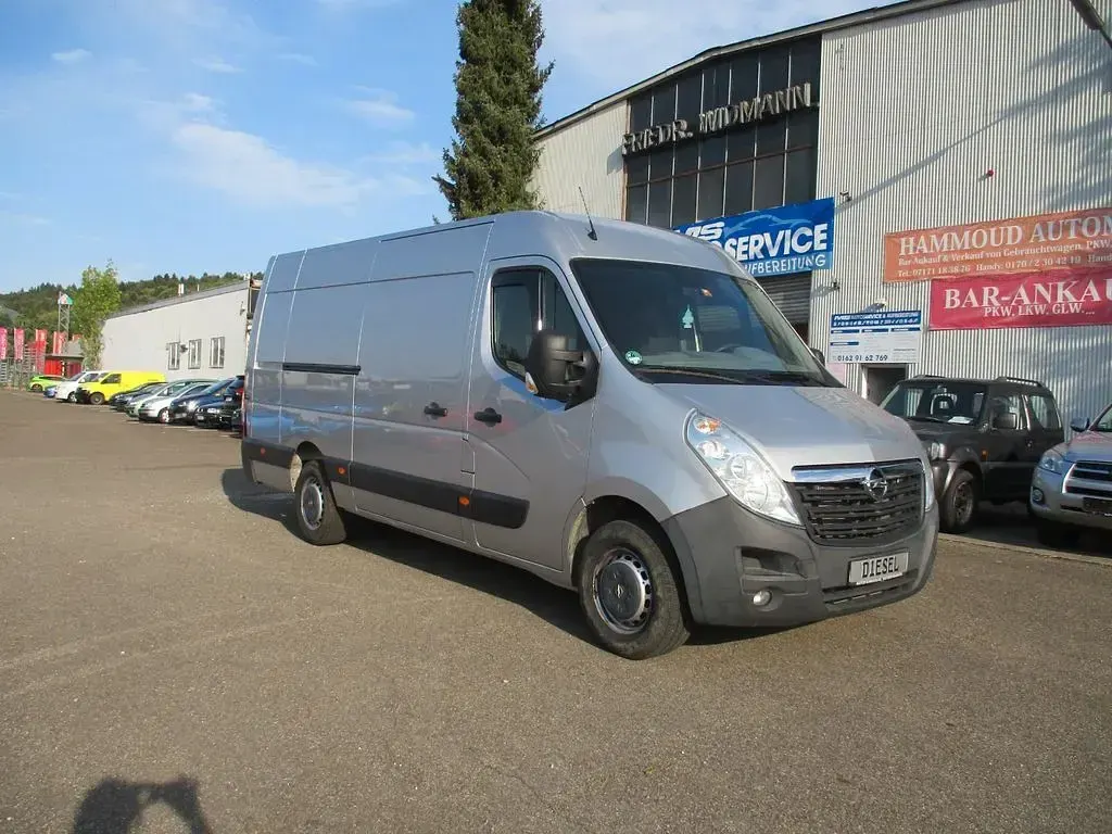 Gebraucht Opel Movano 163 PS (119 kW) 2016 Silber Van / Kleinbus