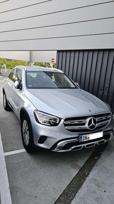 Silber Gebraucht 2022 Mercedes GLC200 SUV | 38.000 € (Superpreis) - Bild 1/4